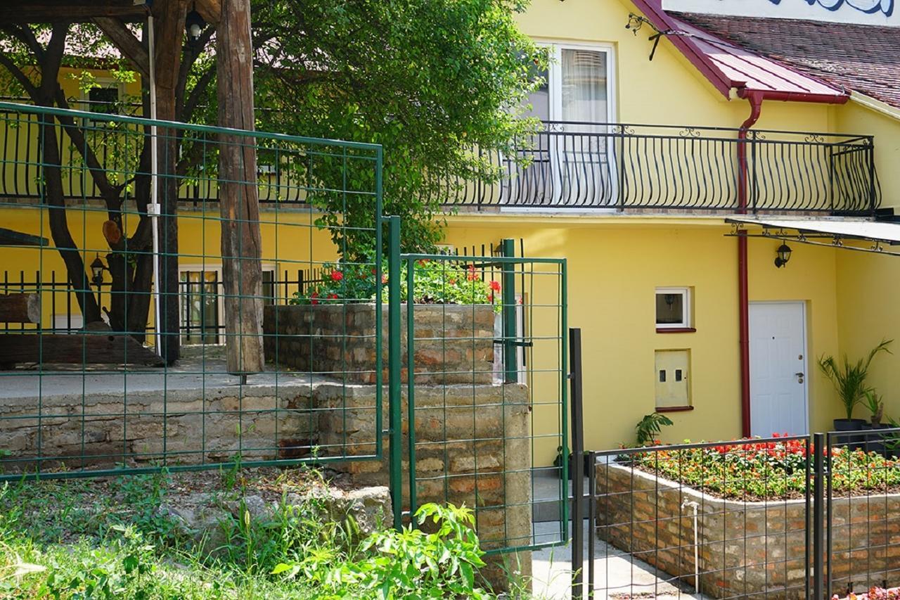 Male Stepenice Belgrado Buitenkant foto
